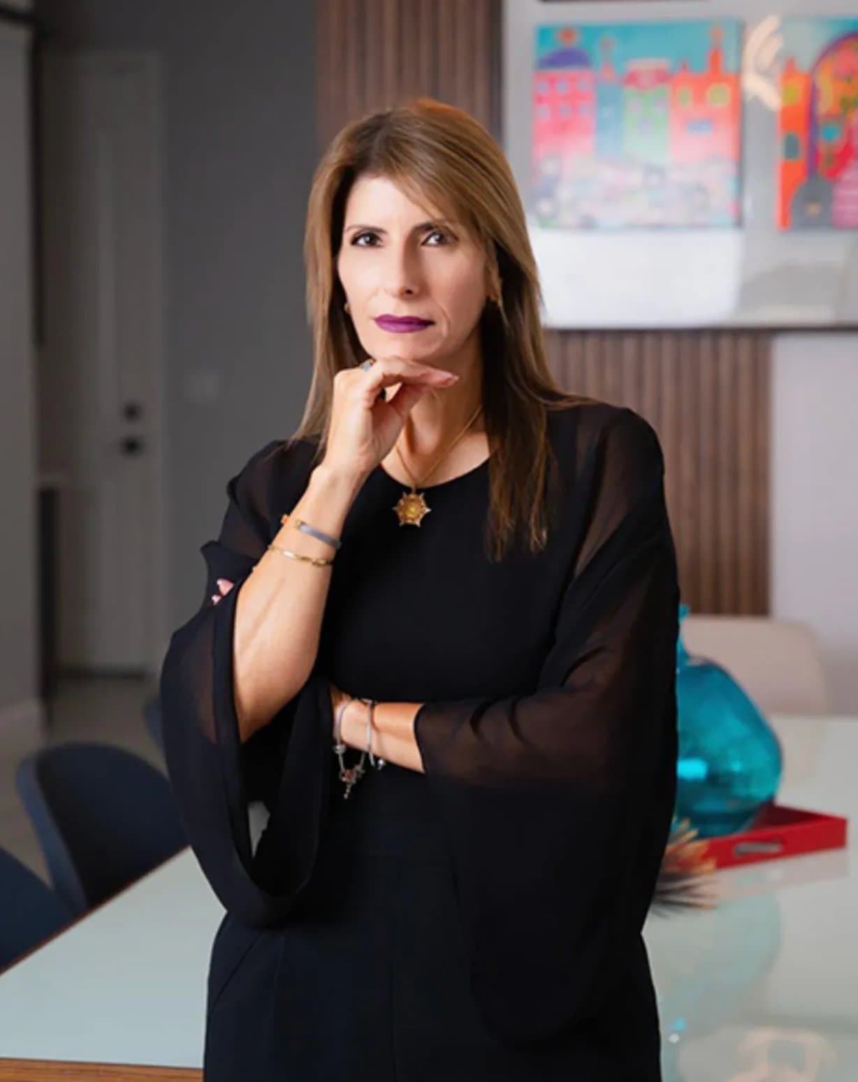 Carolina Jraissati, asesora inmobiliaria e inversionista de Florida HomeGroup Realty